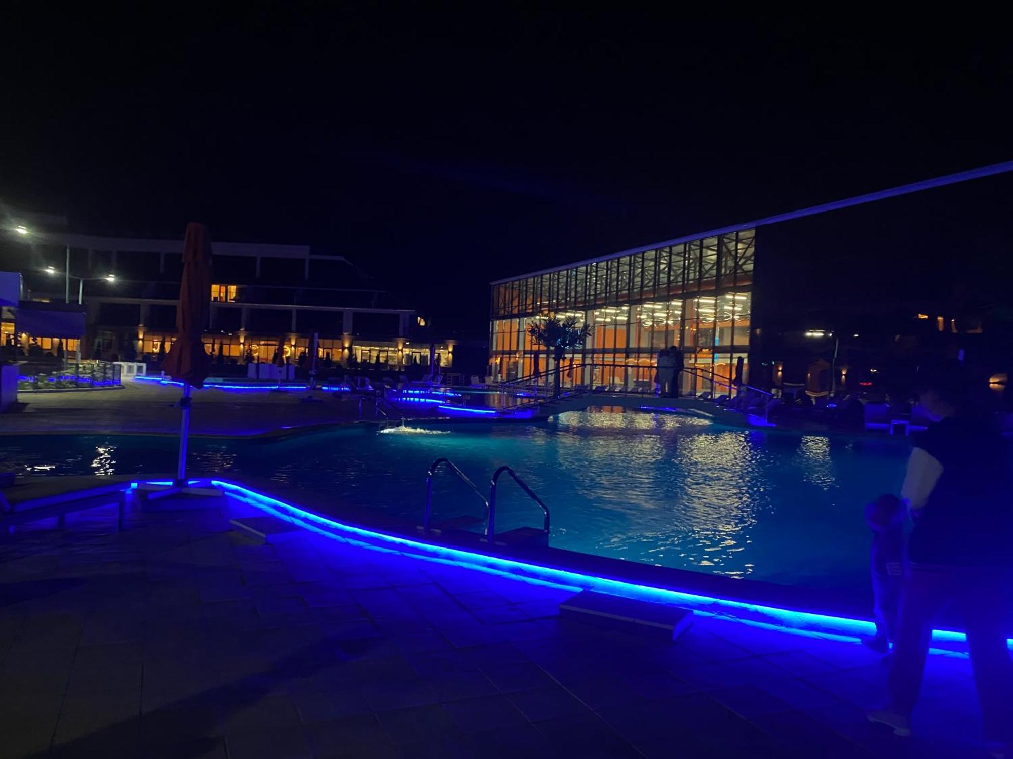 Таунхаус В Baytur Resort Bosteri Exterior foto