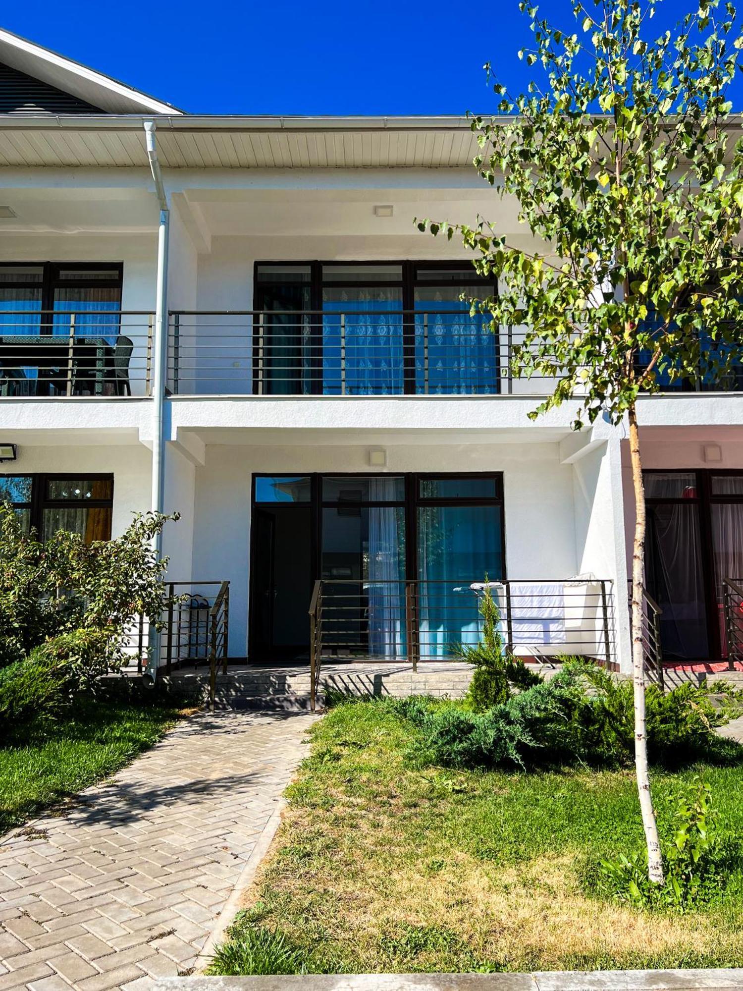 Таунхаус В Baytur Resort Bosteri Exterior foto